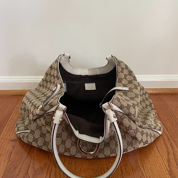 Gucci medium size handbag. Rarity, prestige and status symbol is the Gucci brand - Picture 6 of 8